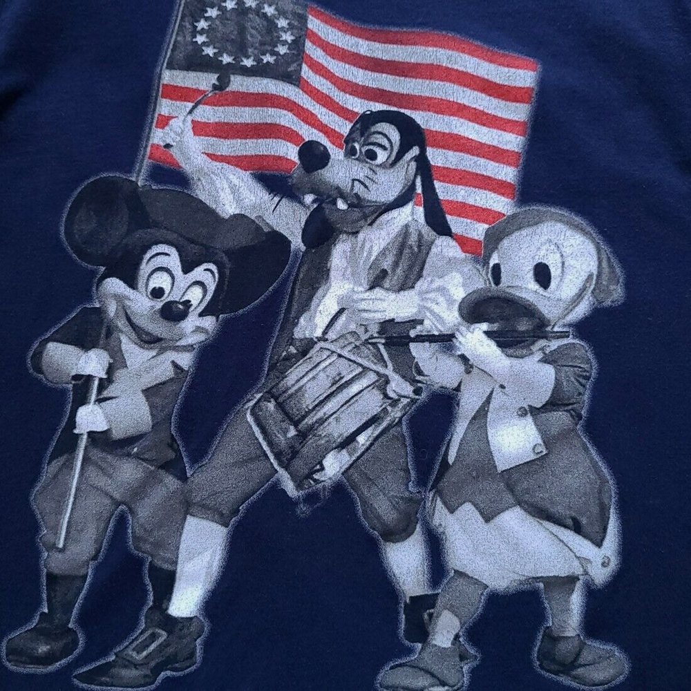 Vintage Disney Parks Women's Small Rare Mickey Goofy Donald USA T-shirt July 4th
